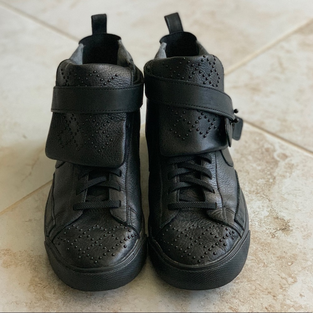 Women’s Size 8 Black Nike High Top Sneakers